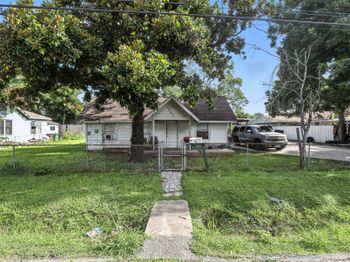7007 Gonzales Street