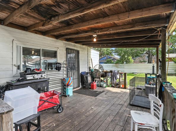 7007 Gonzales Street, Houston TX 77020