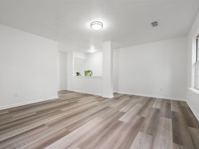 55 Terraglen Dr, Spring TX 77382