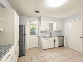 4326 Akard Street, Houston TX 77047