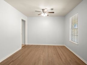 4326 Akard Street, Houston TX 77047