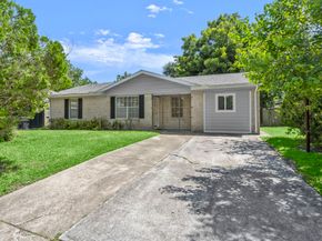 4326 Akard Street, Houston TX 77047