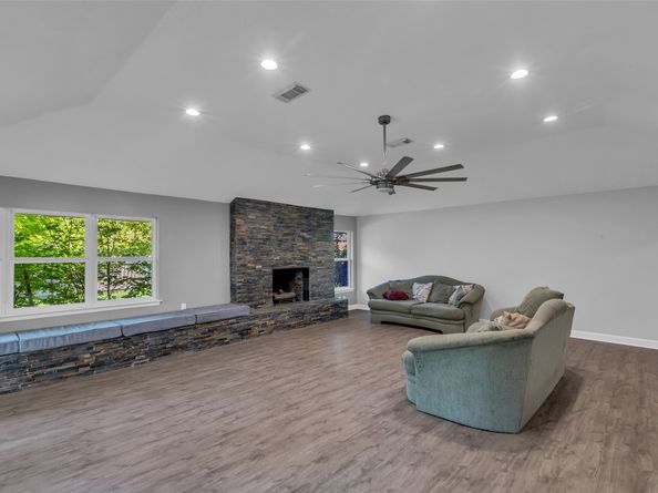 8902 Theysen Drive, Houston TX 77080