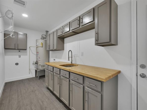 8902 Theysen Drive, Houston TX 77080