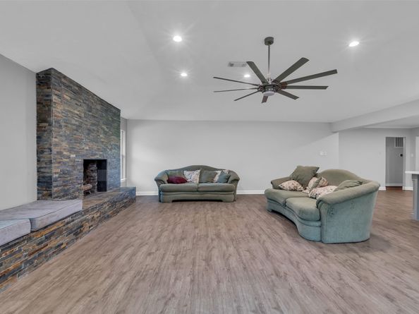 8902 Theysen Drive, Houston TX 77080