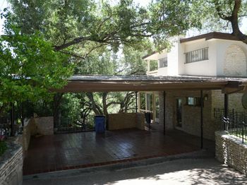 7044 Comanche Trail