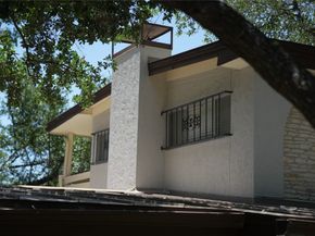 7044 Comanche Trail, Austin TX 78732