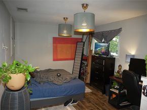 7044 Comanche Trail, Austin TX 78732
