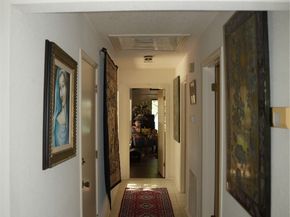 7044 Comanche Trail, Austin TX 78732