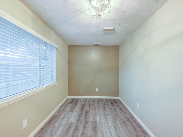 17043 Coachmaker Drive, Friendswood TX 77546