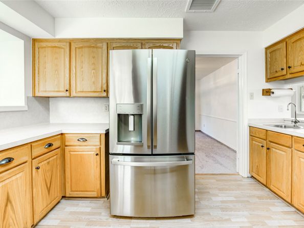 12327 Meadowhollow Drive, Meadows Place TX 77477