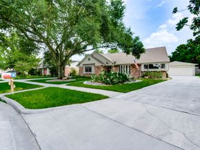 12327 Meadowhollow Drive, Meadows Place TX 77477