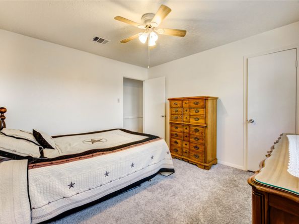 12327 Meadowhollow Drive, Meadows Place TX 77477