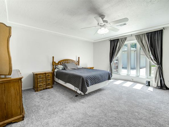 12327 Meadowhollow Drive, Meadows Place TX 77477