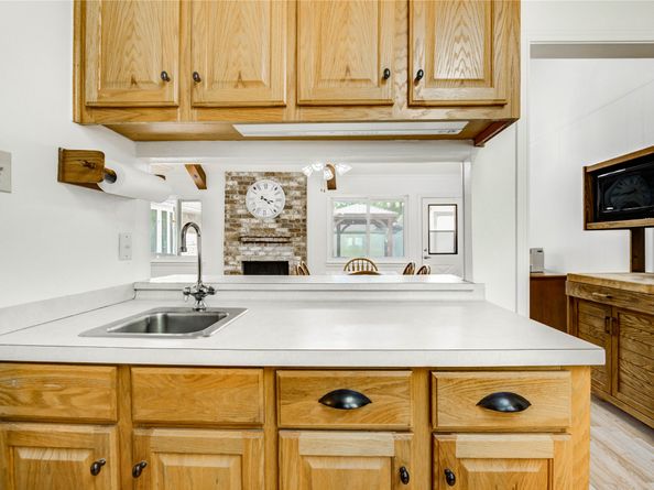 12327 Meadowhollow Drive, Meadows Place TX 77477