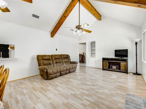 12327 Meadowhollow Drive, Meadows Place TX 77477