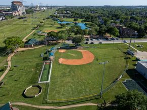 12327 Meadowhollow Drive, Meadows Place TX 77477