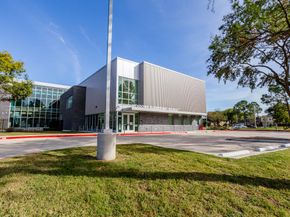 12327 Meadowhollow Drive, Meadows Place TX 77477