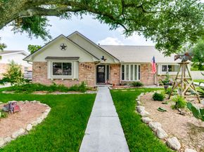 12327 Meadowhollow Drive, Meadows Place TX 77477