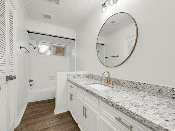 3211 Lost Hollow Drive, Houston TX 77339