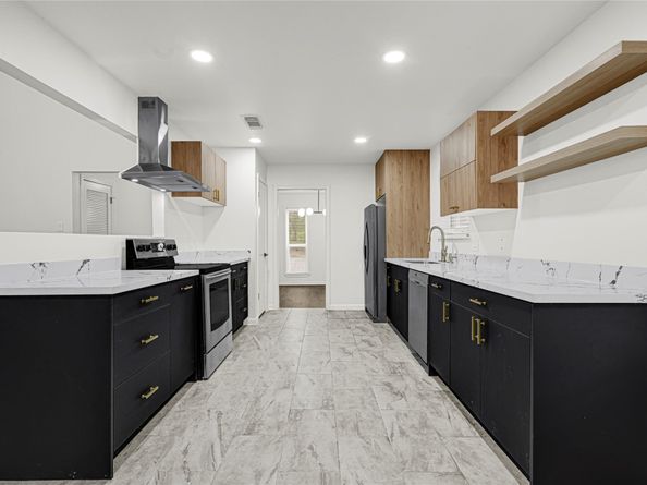 3211 Lost Hollow Drive, Houston TX 77339