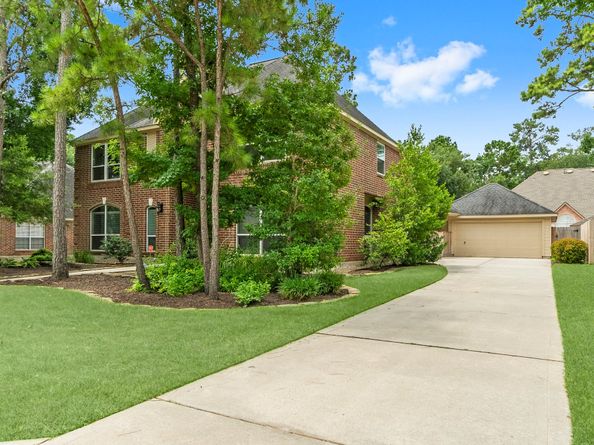 23 Sparklewood Place, The Woodlands TX 77381