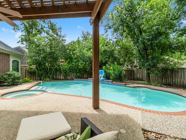 23 Sparklewood Place, The Woodlands TX 77381