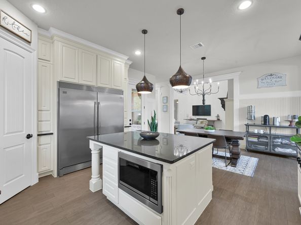 2501 Belton Shores Drive, Conroe TX 77304