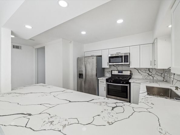 5542 Holly Street 205, Houston TX 77081