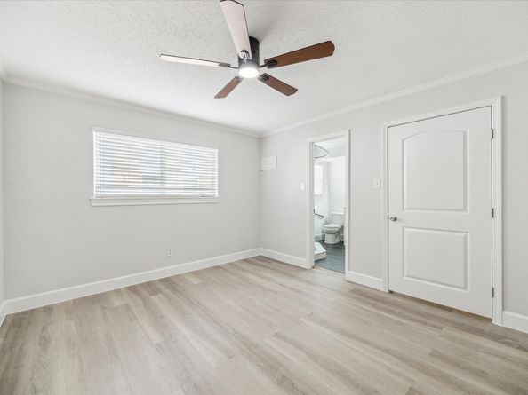 5542 Holly Street 205, Houston TX 77081