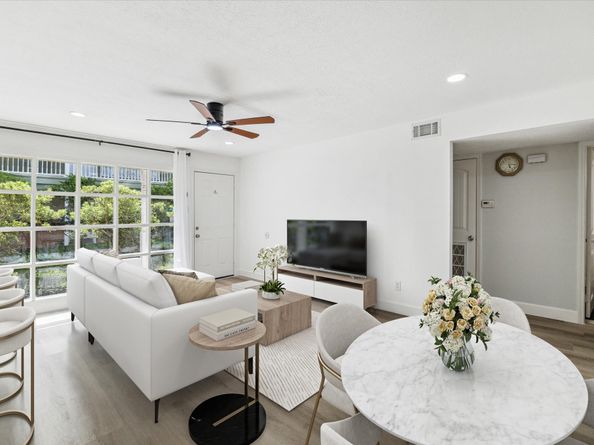 5542 Holly Street 205, Houston TX 77081