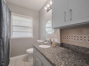 5822 Shurmard Drive, Houston TX 77092