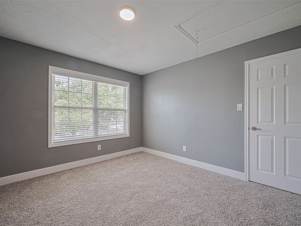 5822 Shurmard Drive, Houston TX 77092
