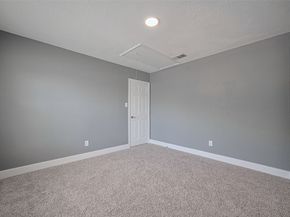 5822 Shurmard Drive, Houston TX 77092