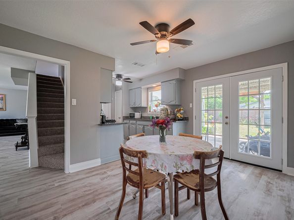 5822 Shurmard Drive, Houston TX 77092
