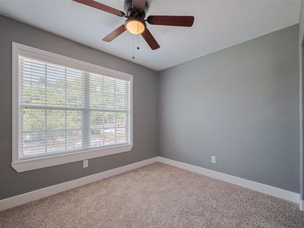 5822 Shurmard Drive, Houston TX 77092