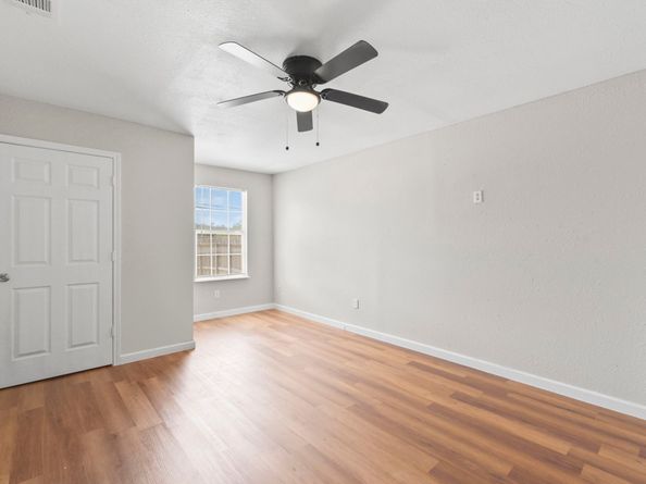 3221 Hage Street, Houston TX 77093