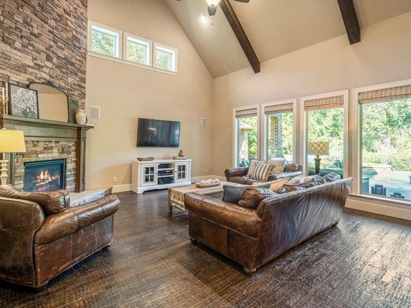 55 Freesia Court, Tomball TX 77375