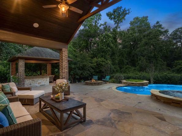 55 Freesia Court, Tomball TX 77375