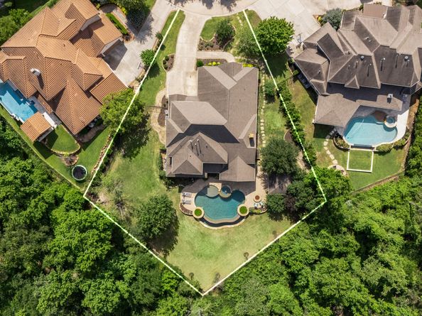 55 Freesia Court, Tomball TX 77375