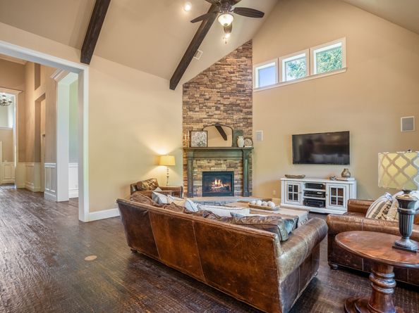 55 Freesia Court, Tomball TX 77375