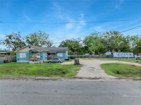 7206 Helmers Street A, Houston TX 77022