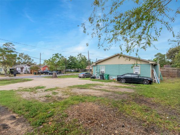 7206 Helmers Street A, Houston TX 77022