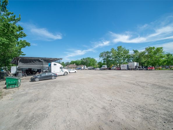 6309 E Houston Road, Houston TX 77028