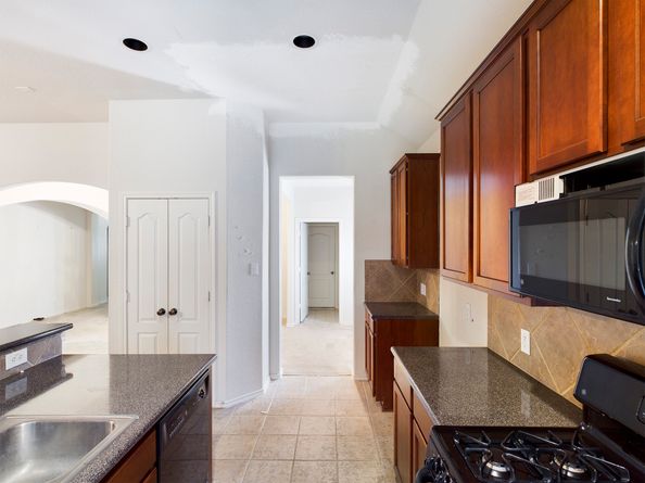 2306 Caroline Park Ln, Spring TX 77386