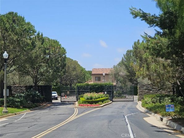 2 Tarascon, Newport Coast CA 92657