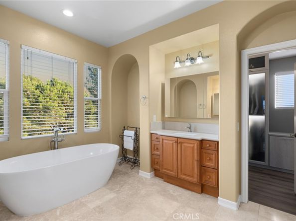 2 Tarascon, Newport Coast CA 92657