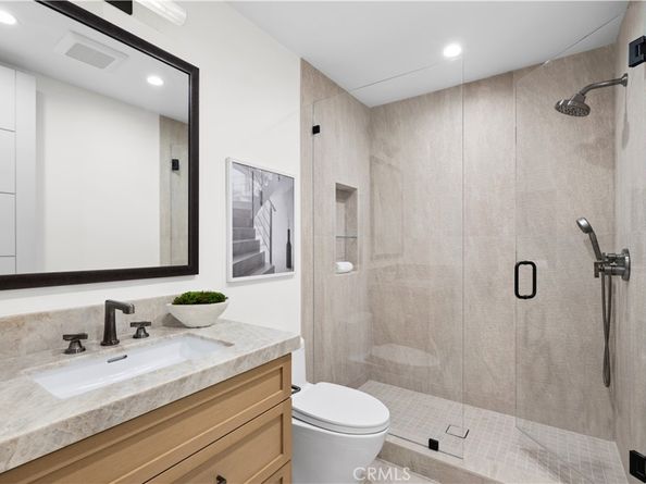 516 Larkspur Avenue, Corona Del Mar CA 92625