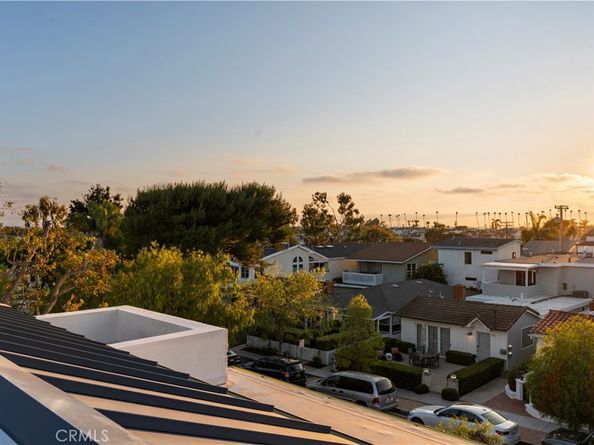 516 Larkspur Avenue, Corona Del Mar CA 92625