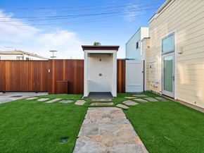 1615 Ocean Front Street, San Diego CA 92107